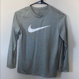Nike Dri-Fit Boys Long-Sleeves  Shirt Size M